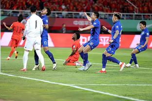 王大雷：15年亚洲杯扑点是生涯高光 不管踢与不踢在国足就是荣耀